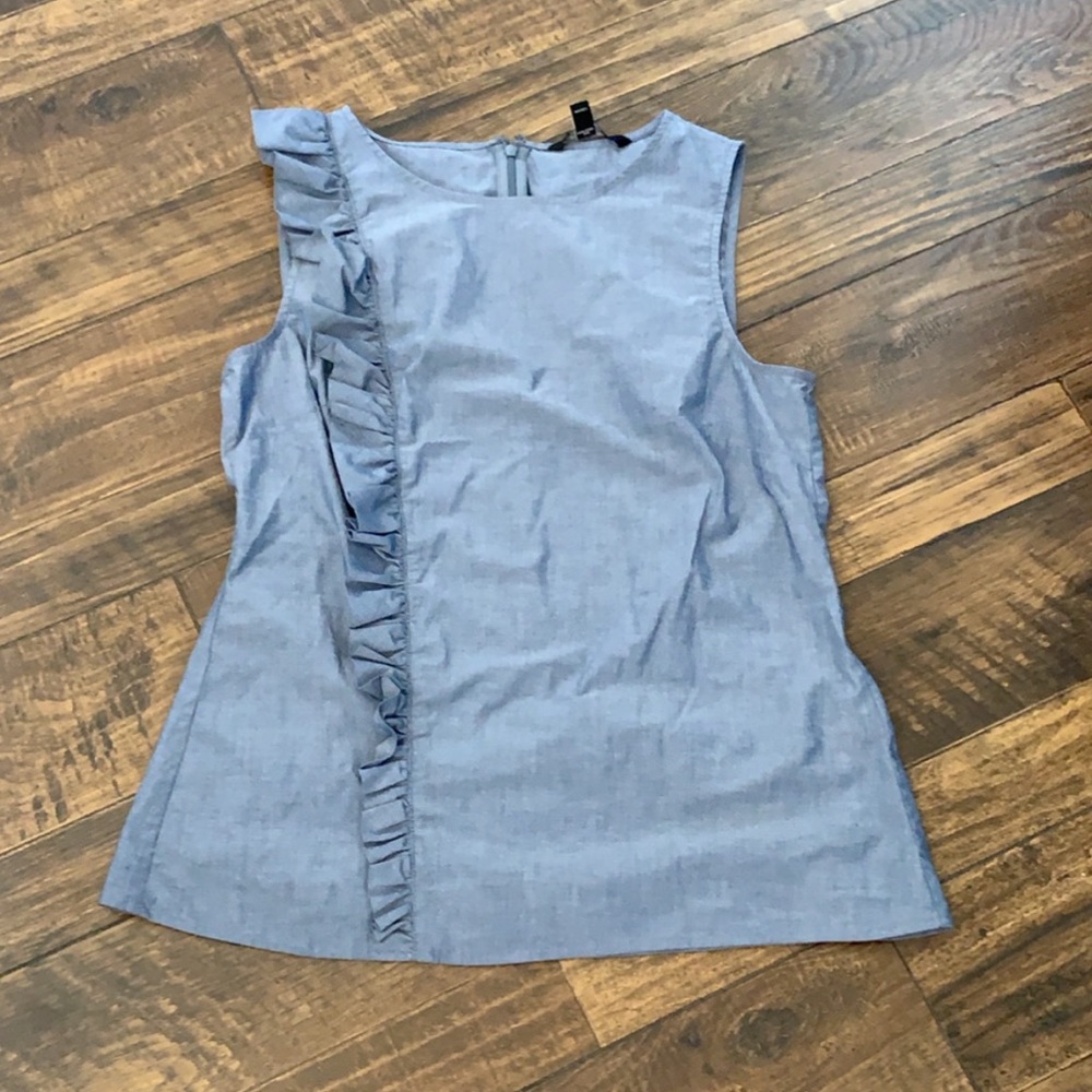 Banana Republic blouse size 4
